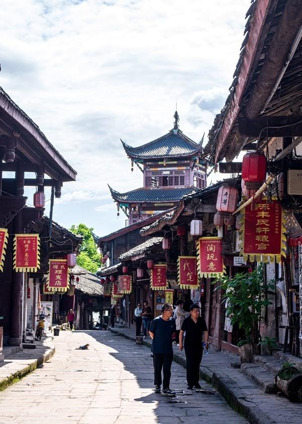 加入四月是你的谎言第22话(最后一集)公生读信(接近片尾)时的背景音乐是什么?好像还是goose ho,探索知识星球的无限魅力